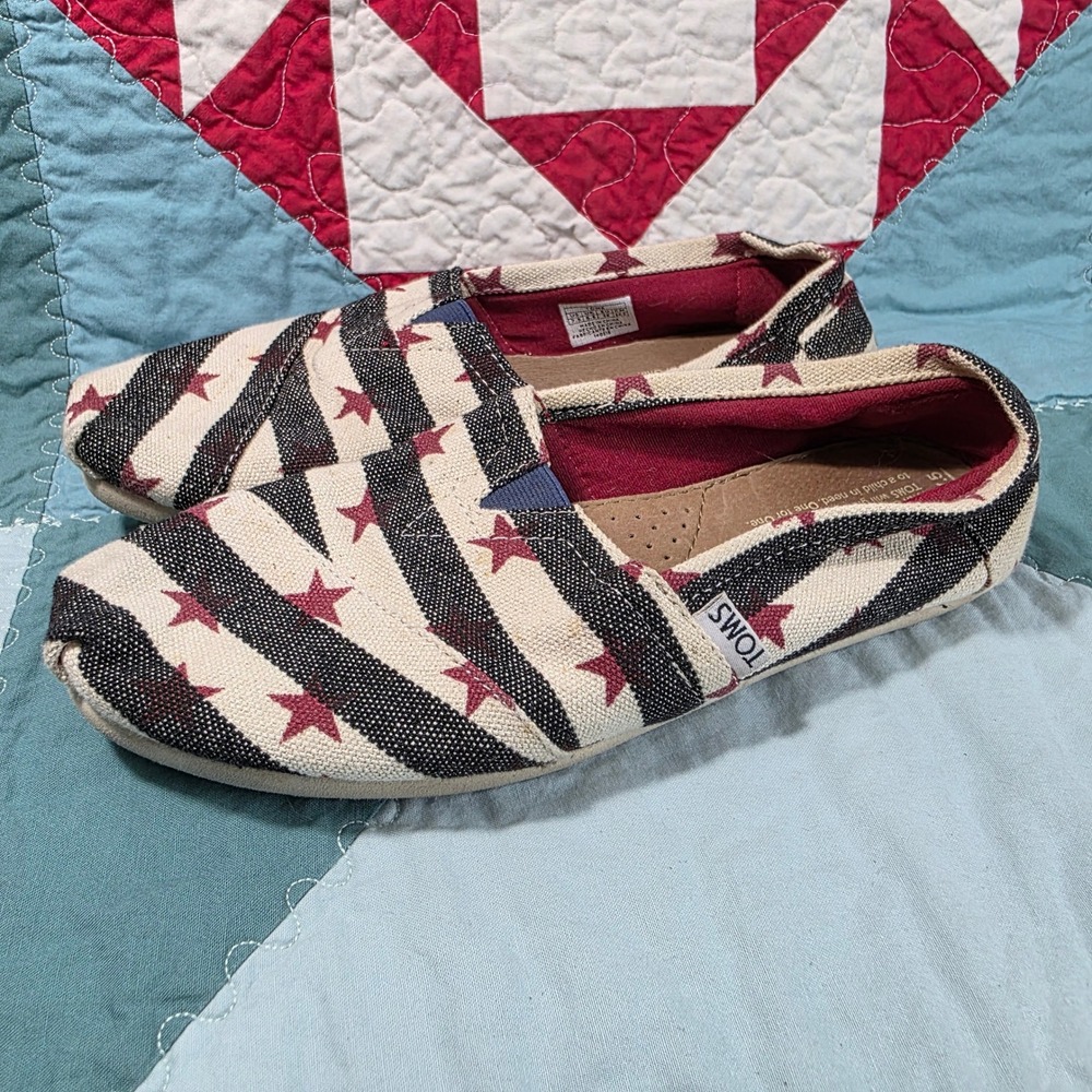 TOMS Alpargata Women Size 7.5 Red White Blue Stars Stripes Canvas Slip On Shoes